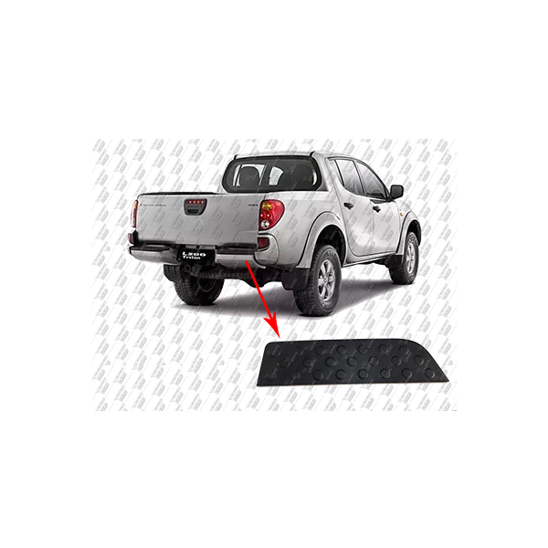PISANTE PARA-CHOQUE TRASEIRO LD - L200 TRITON TODOS OS MODELOS - S10252